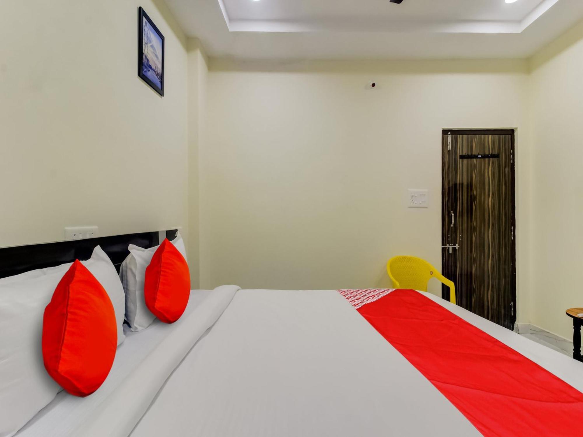 Super Hotel O Sri Nirvana Pride Ibrahimpatan Exteriör bild