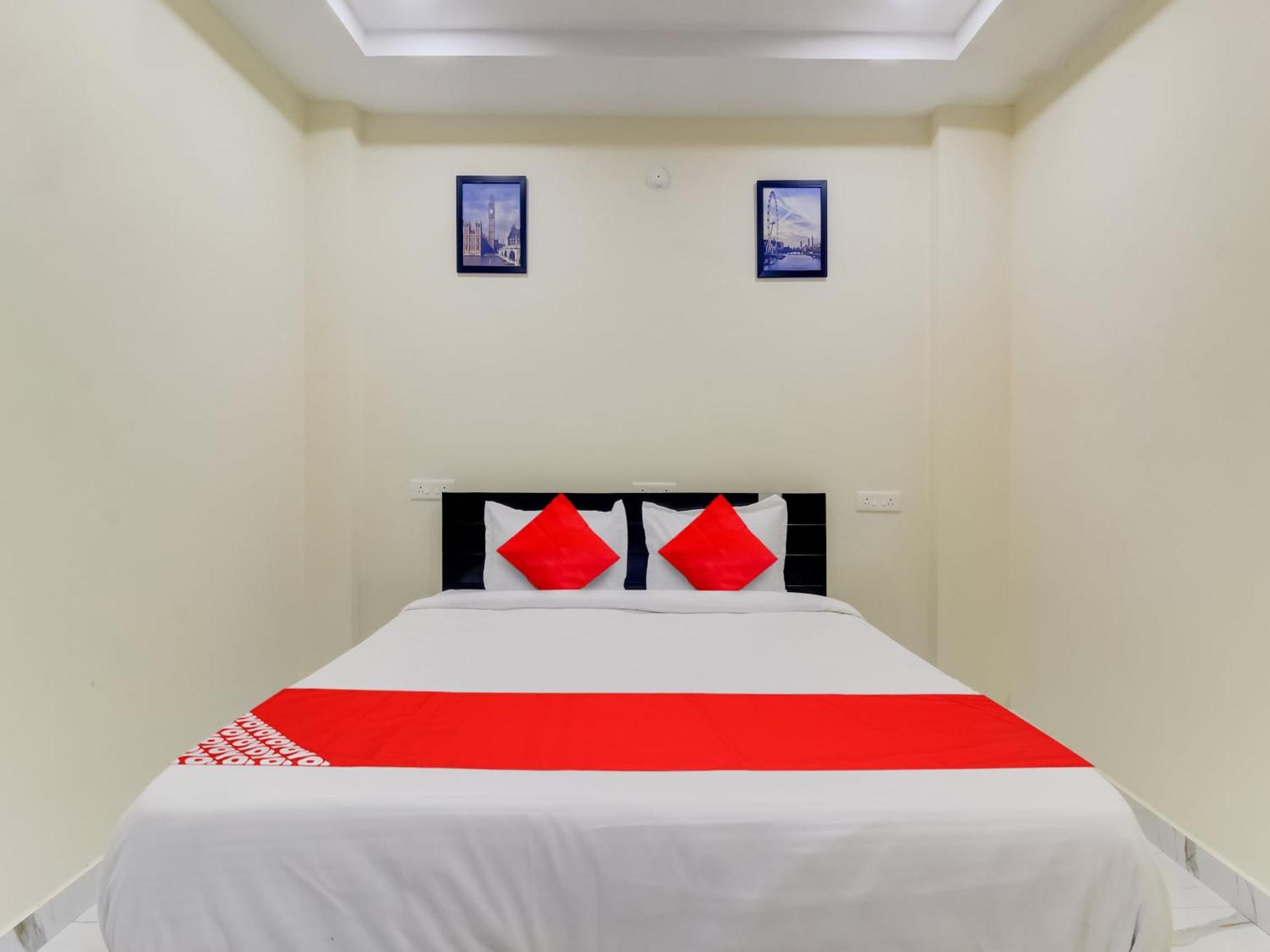 Super Hotel O Sri Nirvana Pride Ibrahimpatan Exteriör bild
